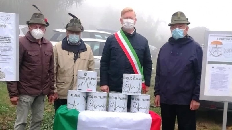 Anche a Mombello la campagna benefica degli Alpini